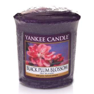 Votiv YANKEE CANDLE 49g Black Plum Blossom