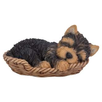 Jorkšírský teriér - štěně spící v koši 18cm polyresin
