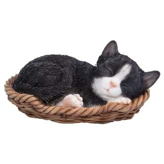 Kotě černobílé spící v koši 17 cm polyresin