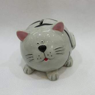 Kočka kasička keramika ležící s mourem bílá 9,4cm