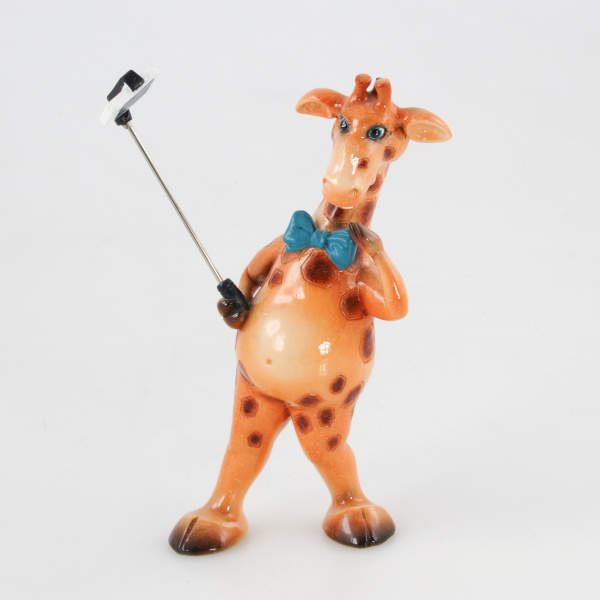 Levně Žirafa selfie polystone hnědá 19cm