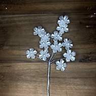 Přízdoba květ svazek bílá 16cm