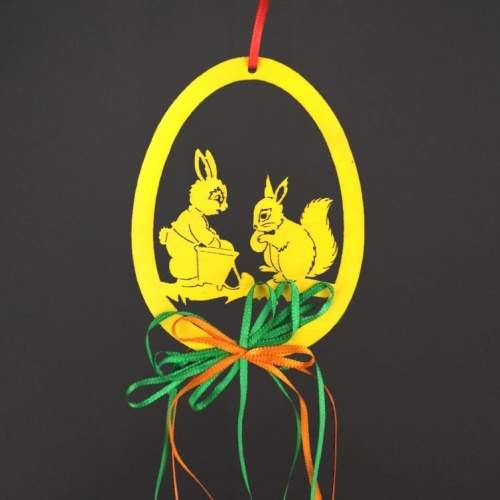 Levně Ozdoba vejce dekor zajíc s veverkou dřevo žlutá 11cm