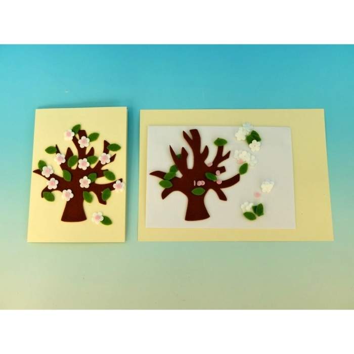 Levně Skládačka přání dekor strom papír a plsť 15cm