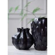 Váza kulatá atypická kameninová JACQUELINE černá 28cm
